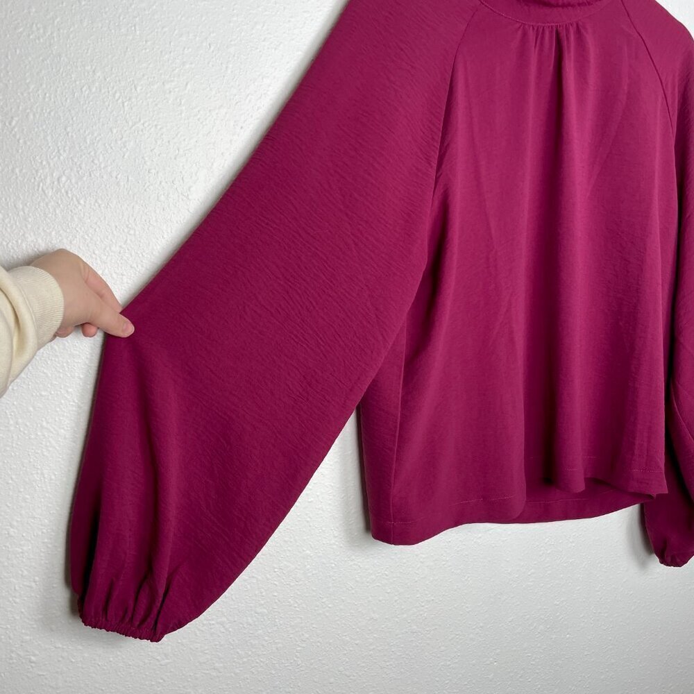 NWOT Evereve Devin Gathered Smocked Mockneck Blouse with Peasant Sleeve Size XL - Picture 5 of 10